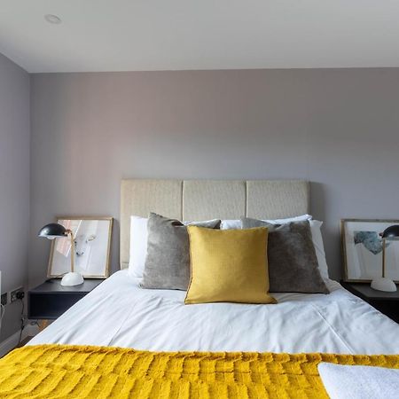Stunning 1 Bed Merchant City Apartment With Parking Glasgow Esterno foto